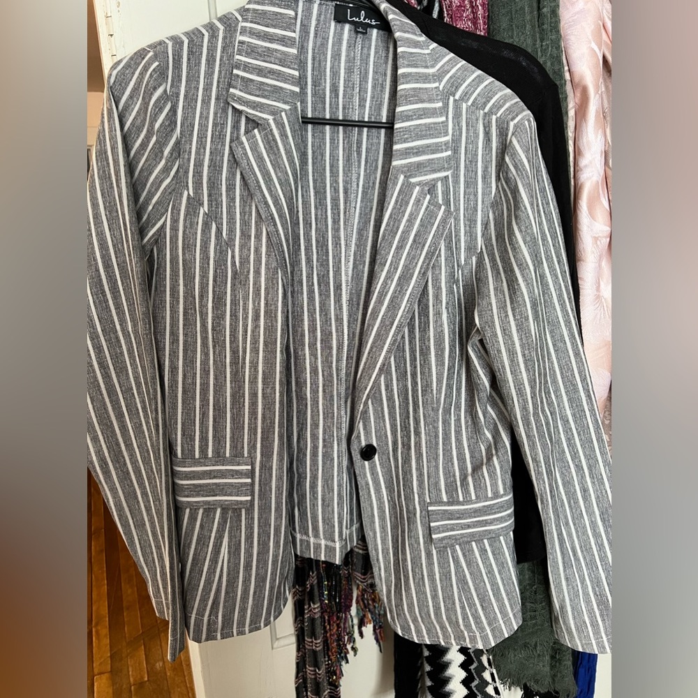 Lulus light blazer jacket